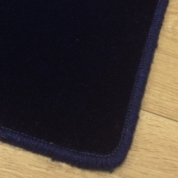 Tapis sur mesure en laine couleur Bleu foncé