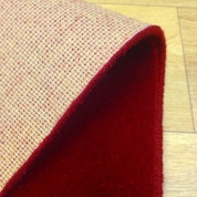 Tapis sur mesure en laine couleur Framboise